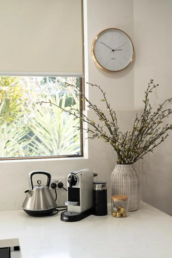 Getaway On Surf - Ground Floor Apartment - Family Friendly 100M From The Beach Gold Coast Australia